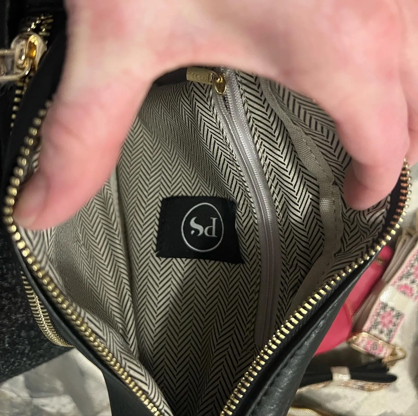 Austin Sling Bag