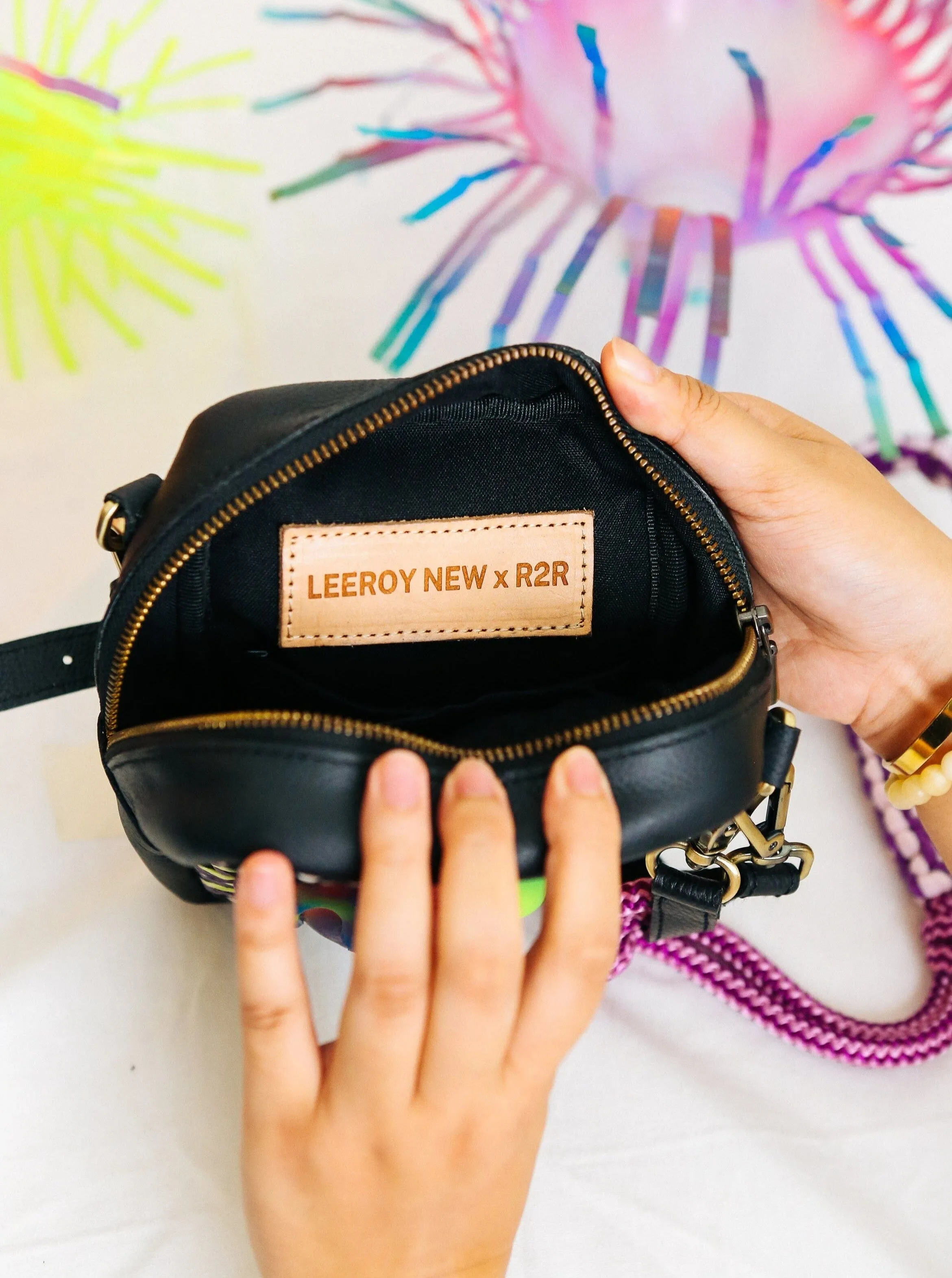 [Leeroy New x R2R] Sacred Heart Crossbody Bag Black