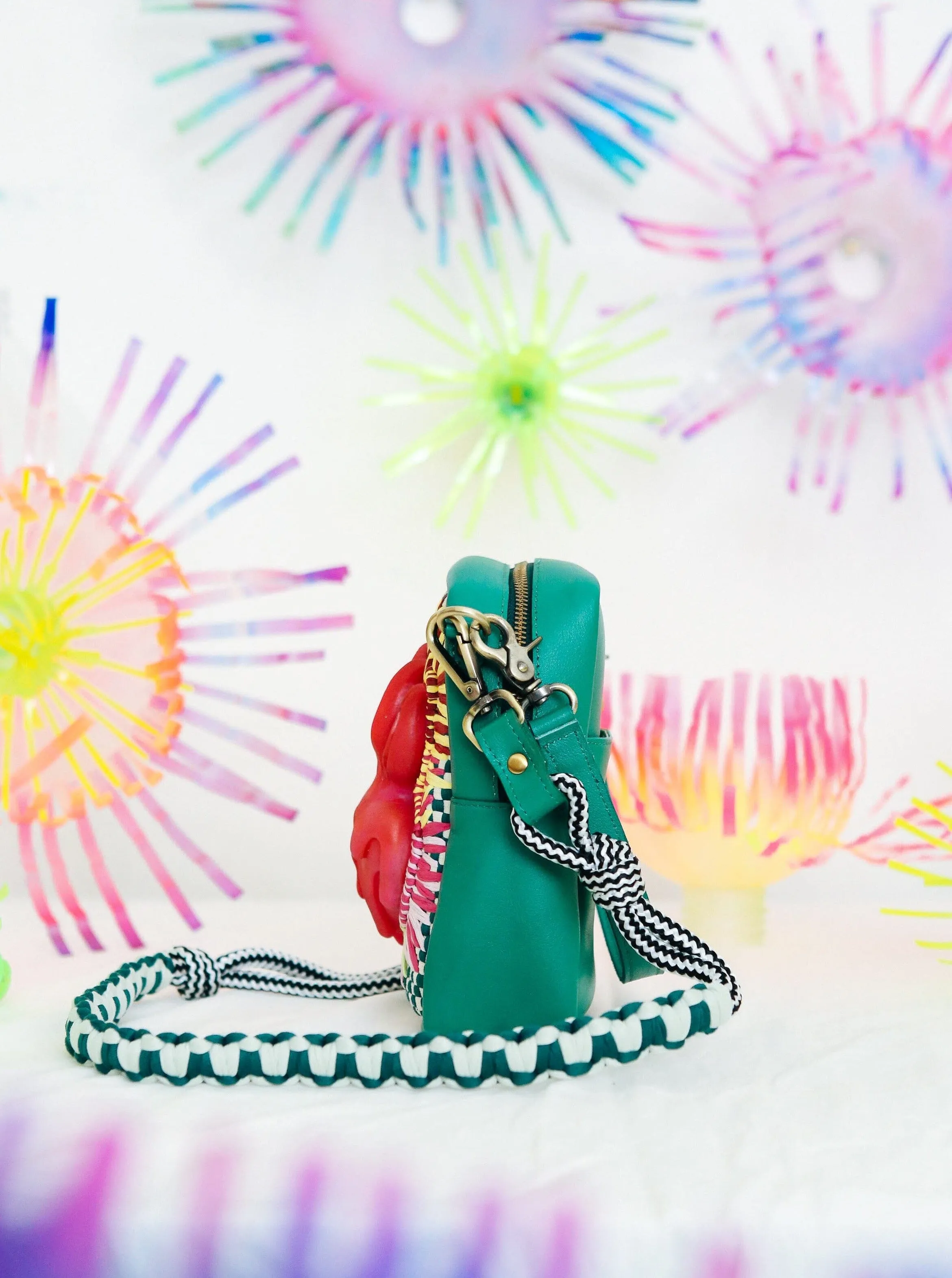 [Leeroy New x R2R] Sacred Heart Crossbody Bag Green