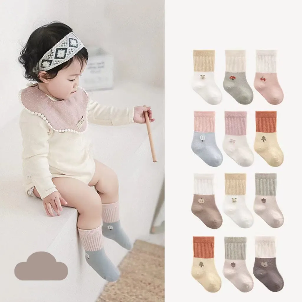 Small Cartoon Printing Two-Color Socks [Set of 3]
